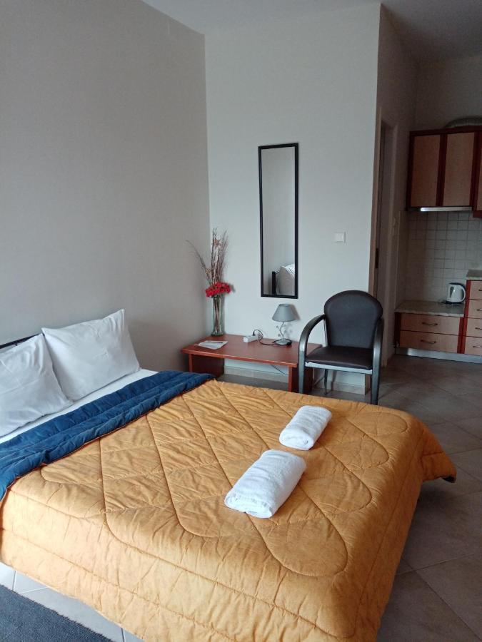 Jusmine Apartments Chalkida Bagian luar foto