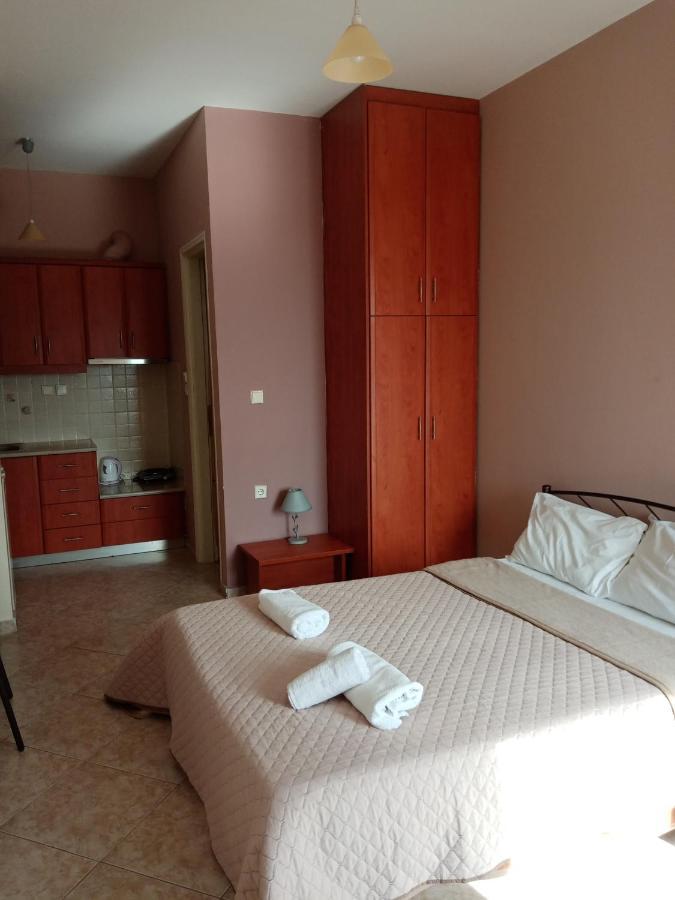 Jusmine Apartments Chalkida Bagian luar foto